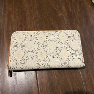 Thirty One wallet